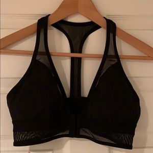 Front close lululemon black bra